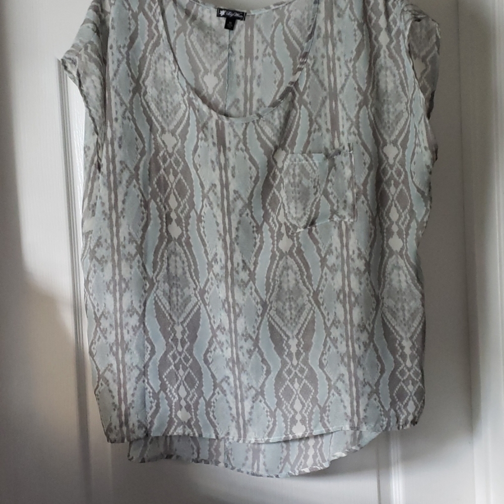 Sheer snakeskin top great condition